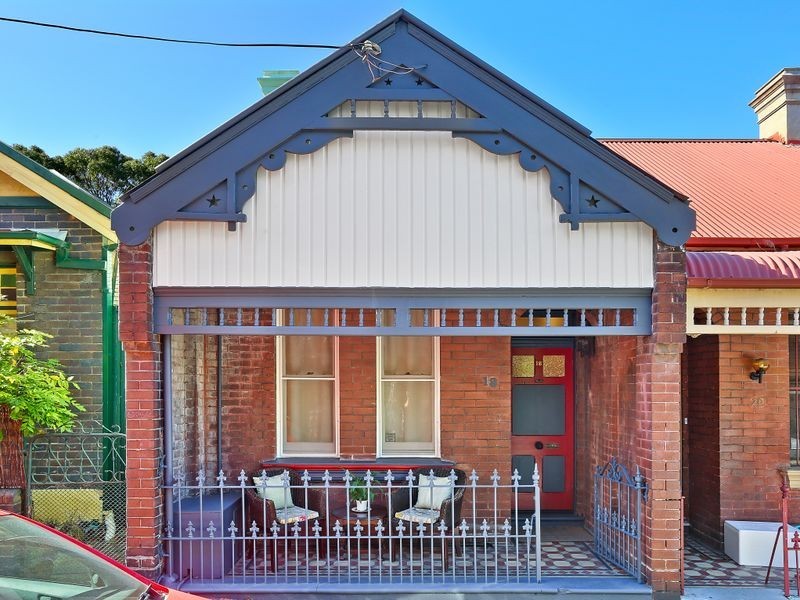 18 Fitzroy Street, Newtown NSW 2042