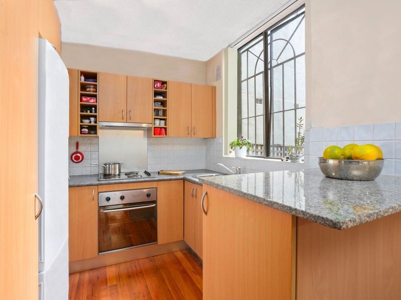 2/30 Derbyshire Road, Leichhardt NSW 2040