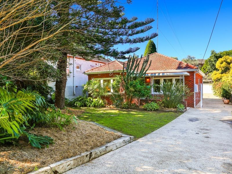 100 Beauchamp Street, Marrickville NSW 2204