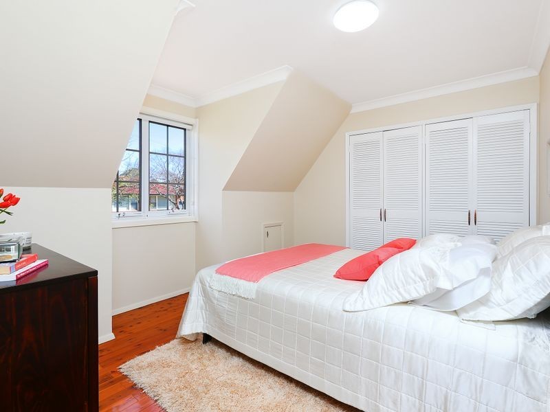 8 Wiggins Avenue, Beverly Hills NSW 2209