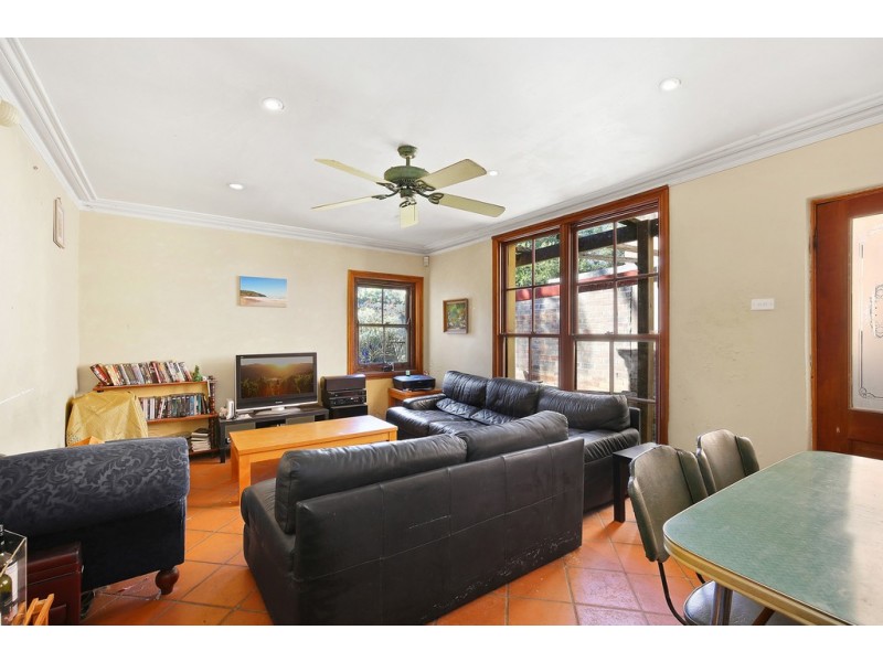 42 Edgeware Road, Enmore NSW 2042