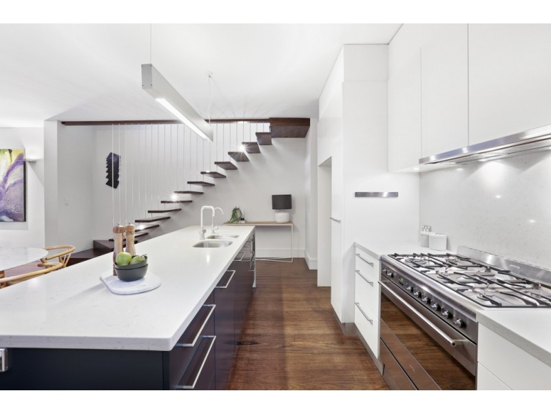 8 Hawken Street, Newtown NSW 2042