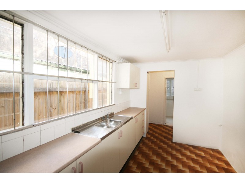 27 Iredale Street, Newtown NSW 2042