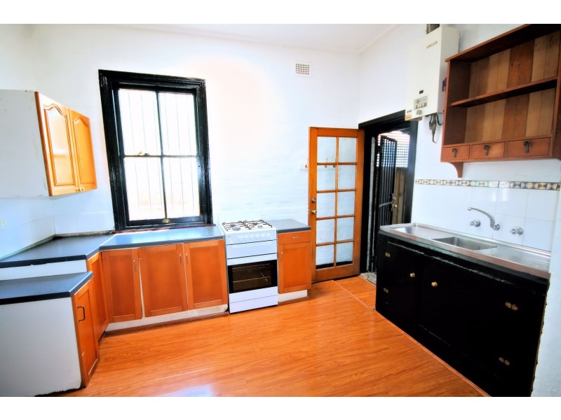 21 Campbell Street, St Peters NSW 2044