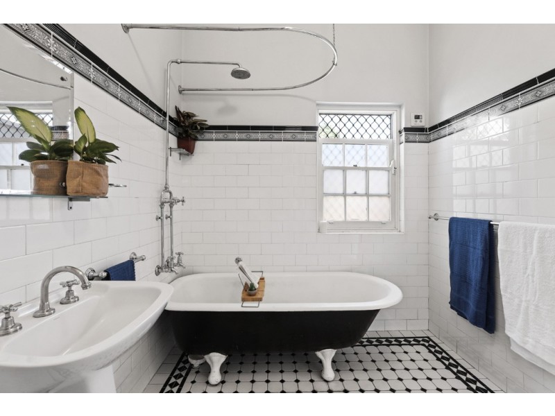 133 Edgeware Road, Enmore NSW 2042