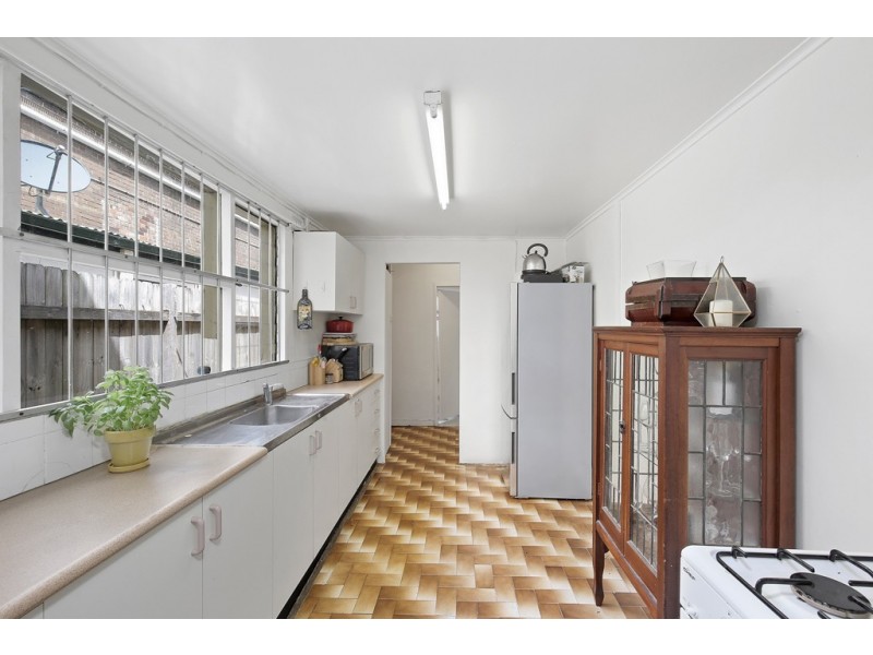 27 Iredale Street, Newtown NSW 2042