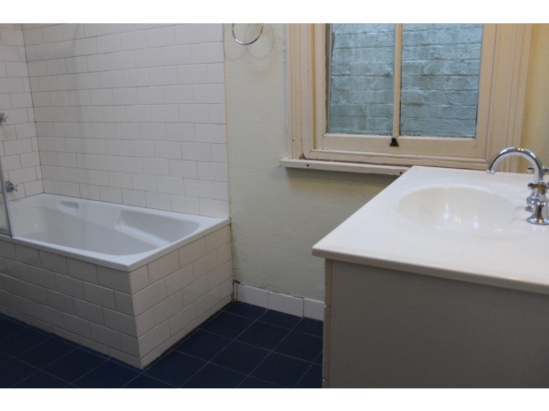 9 Yaralla Street, Newtown NSW 2042