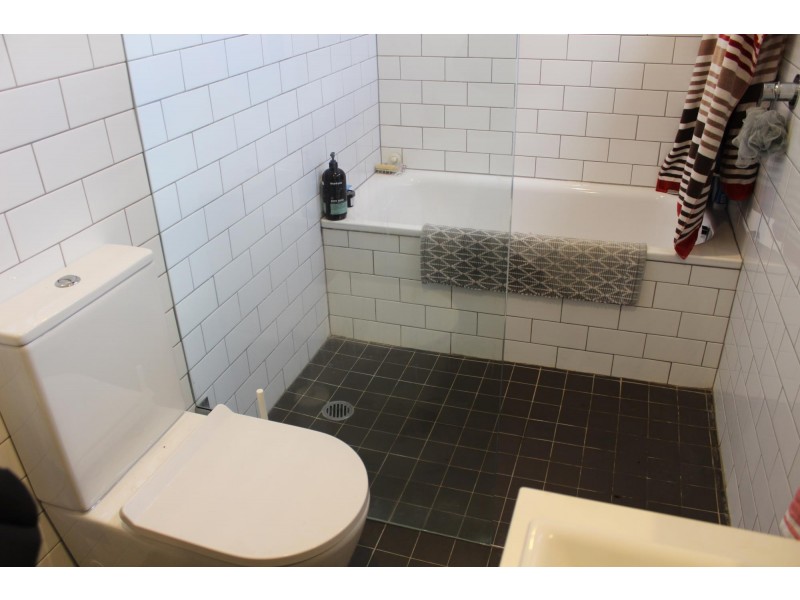 61 Liberty Street, Enmore NSW 2042