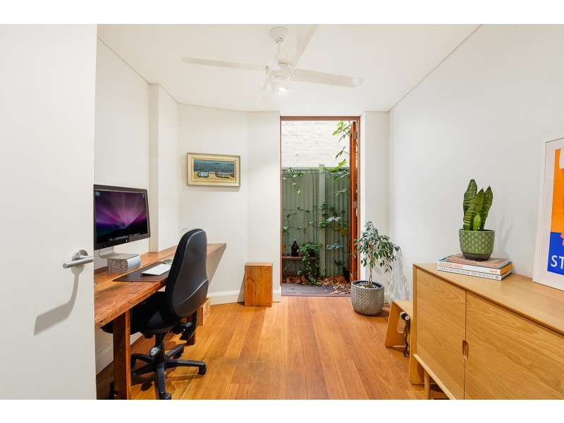 127 Mitchell Rd, Alexandria NSW 2015