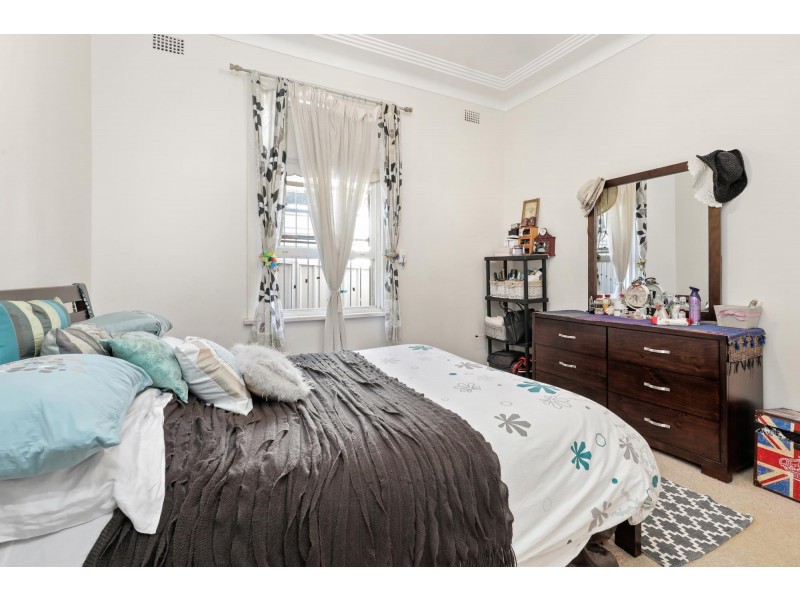 13 Lloyd Street, Bexley NSW 2207