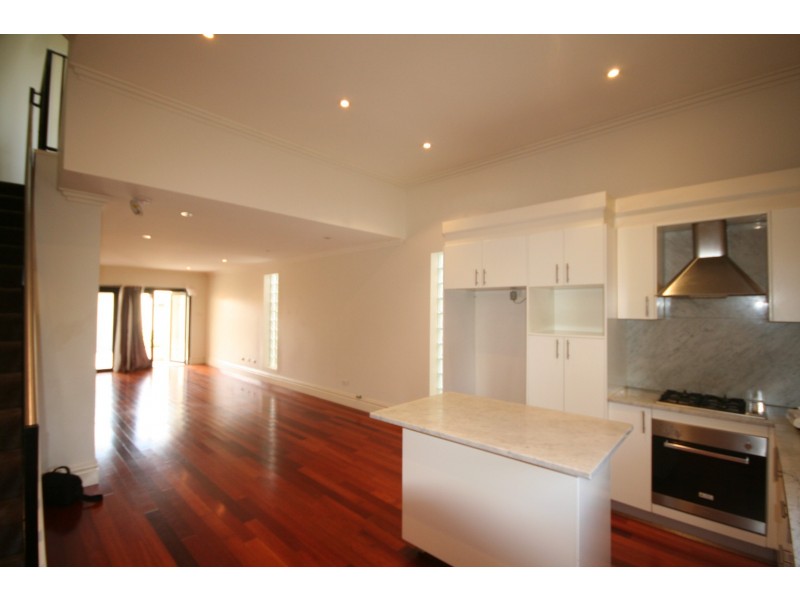 124A Australia Street, Newtown NSW 2042