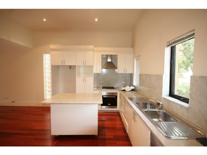 124A Australia Street, Newtown NSW 2042