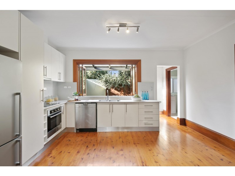 1 Augustus Street, Enmore NSW 2042