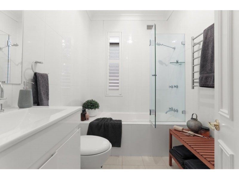 42 Illawarra Road, Marrickville NSW 2204