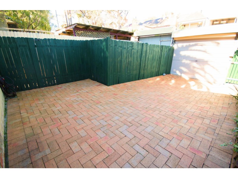 23 Trade Lane, Newtown NSW 2042