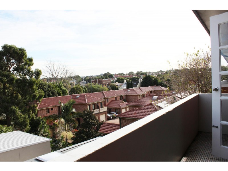 8/39 Laura Street, Newtown NSW 2042