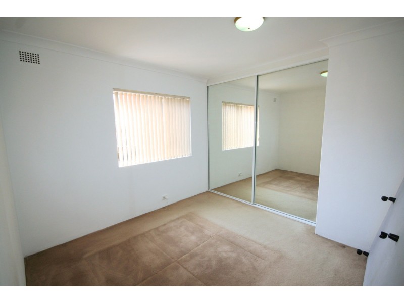 1/39 Laura Street, Newtown NSW 2042