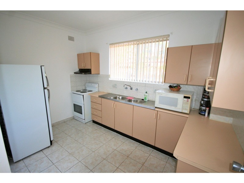 1/39 Laura Street, Newtown NSW 2042