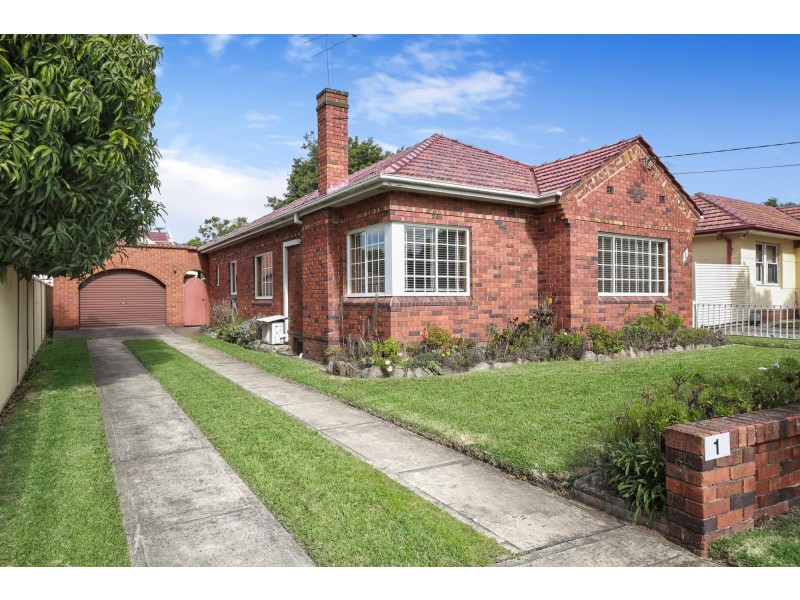 1 Nichols Avenue, Beverly Hills NSW 2209