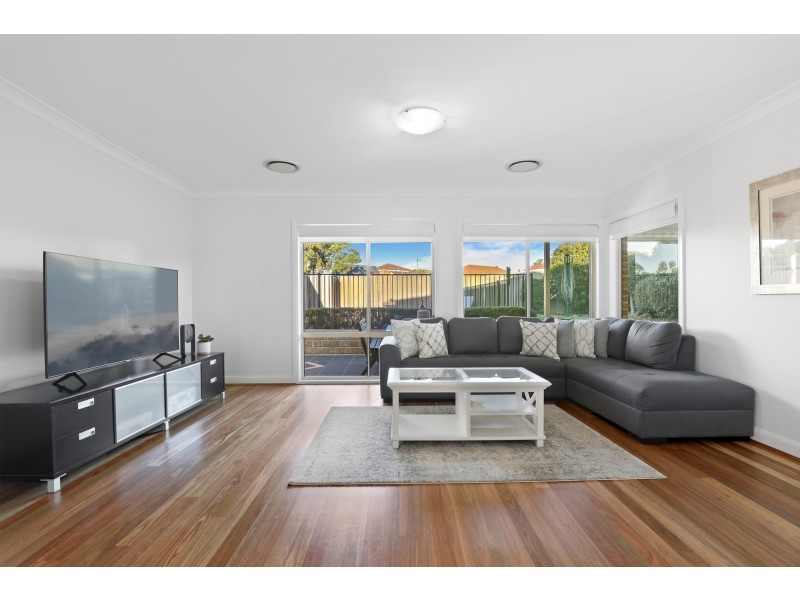 11 New England Drive, Kingsgrove NSW 2208