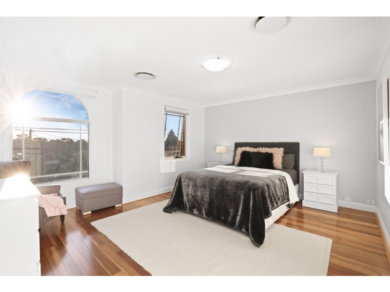 11 New England Drive, Kingsgrove NSW 2208