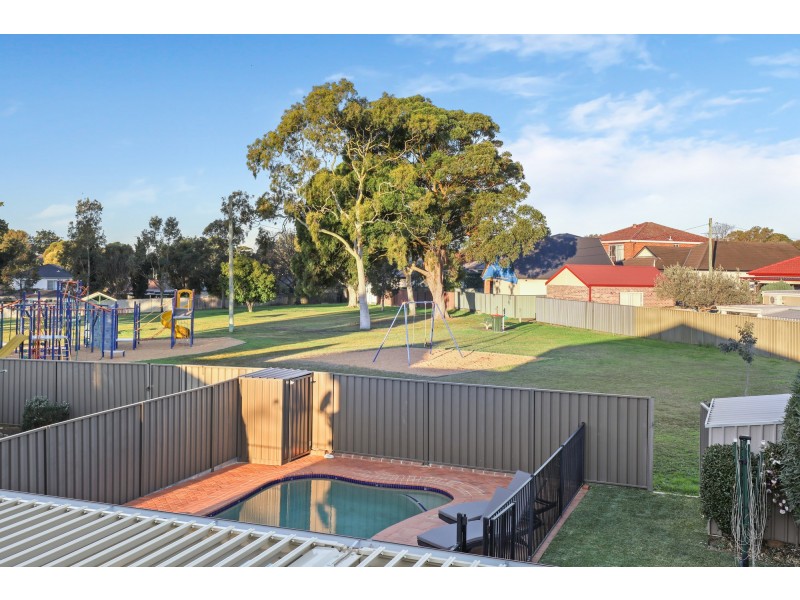 11 New England Drive, Kingsgrove NSW 2208