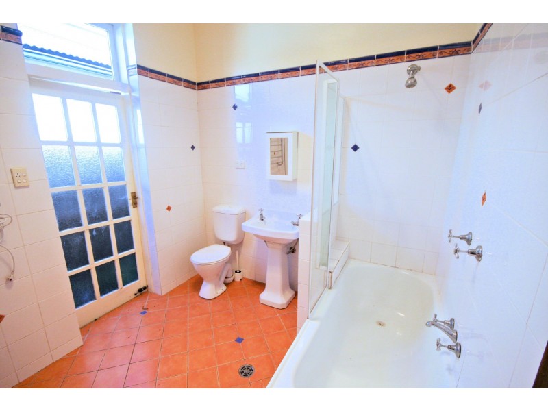 10 Francis Street, Enmore NSW 2042