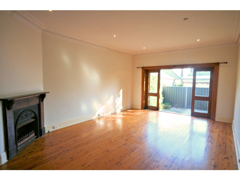 10 Francis Street, Enmore NSW 2042