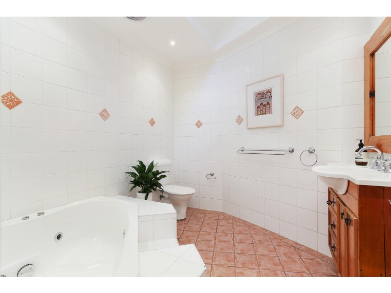 39 Commodore Street, Newtown NSW 2042