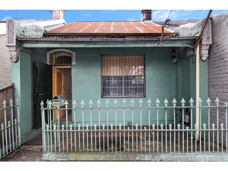 19 Augustus Street, Enmore NSW 2042