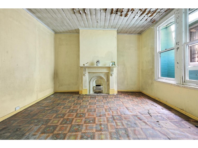 19 Augustus Street, Enmore NSW 2042