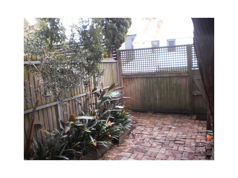 12 Chalder Street, Newtown NSW 2042