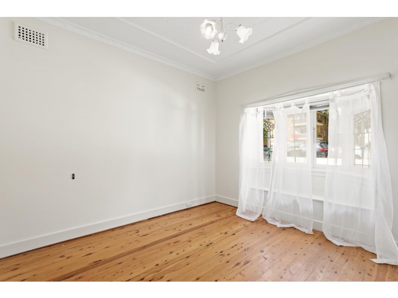 33 Ferguson Avenue, Wiley Park NSW 2195