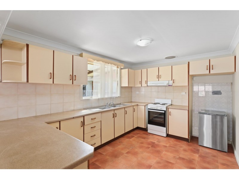 33 Ferguson Avenue, Wiley Park NSW 2195