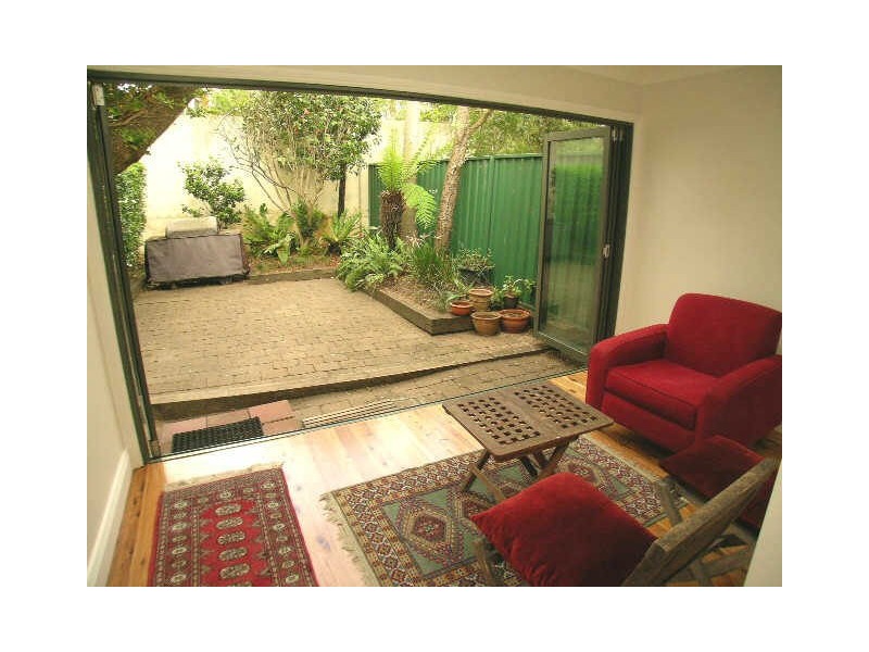 27 NEWTON STREET, Alexandria NSW 2015