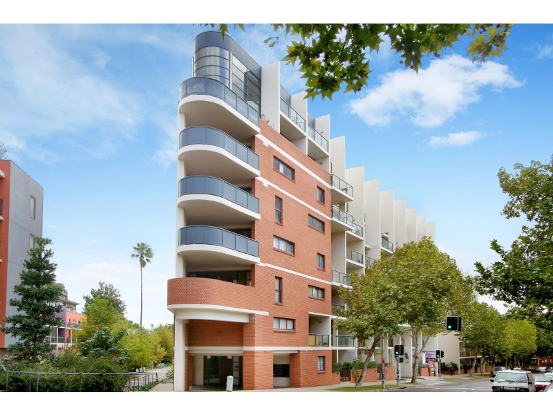110W/138-140 Carillon Ave, Newtown NSW 2042