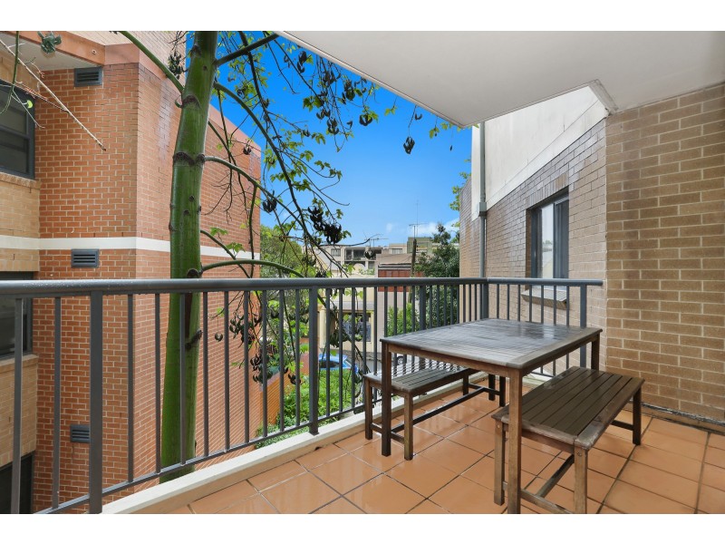 110W/138-140 Carillon Ave, Newtown NSW 2042