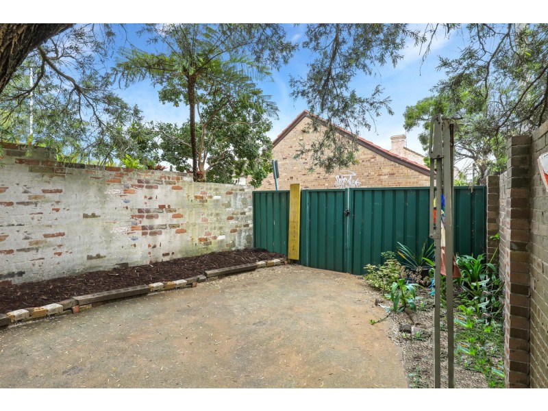 132 Lennox Street, Newtown NSW 2042
