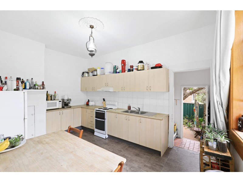 132 Lennox Street, Newtown NSW 2042