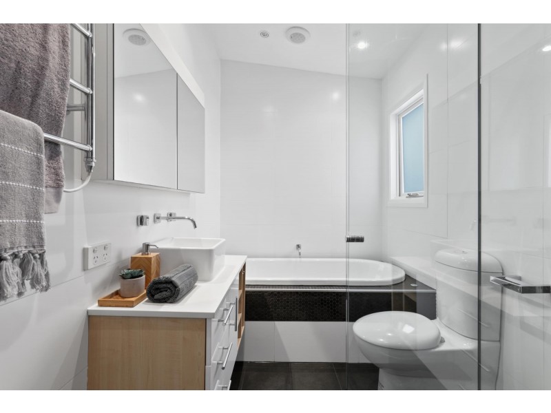 27 Leamington Avenue, Newtown NSW 2042