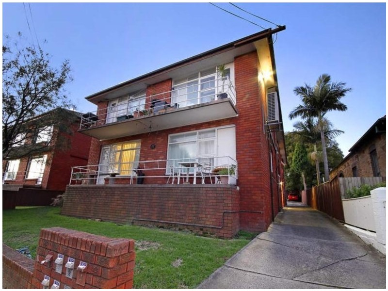 1/83 Newington Road, Marrickville NSW 2204