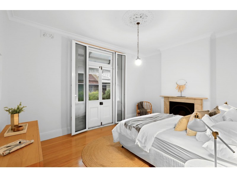 4 Margaret Street, Newtown NSW 2042