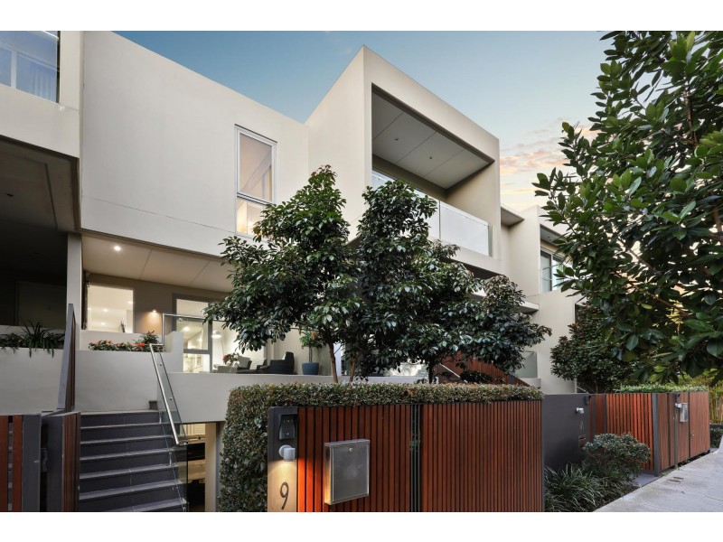 9 Silver Street, St Peters NSW 2044