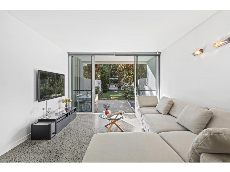 9 Silver Street, St Peters NSW 2044