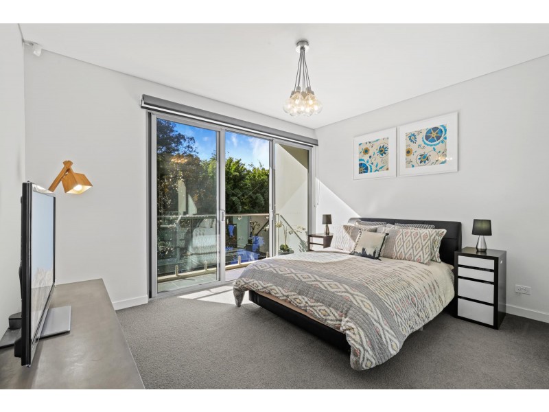 9 Silver Street, St Peters NSW 2044