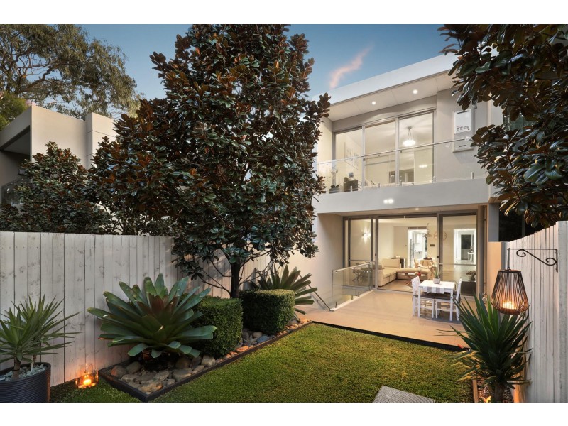 9 Silver Street, St Peters NSW 2044