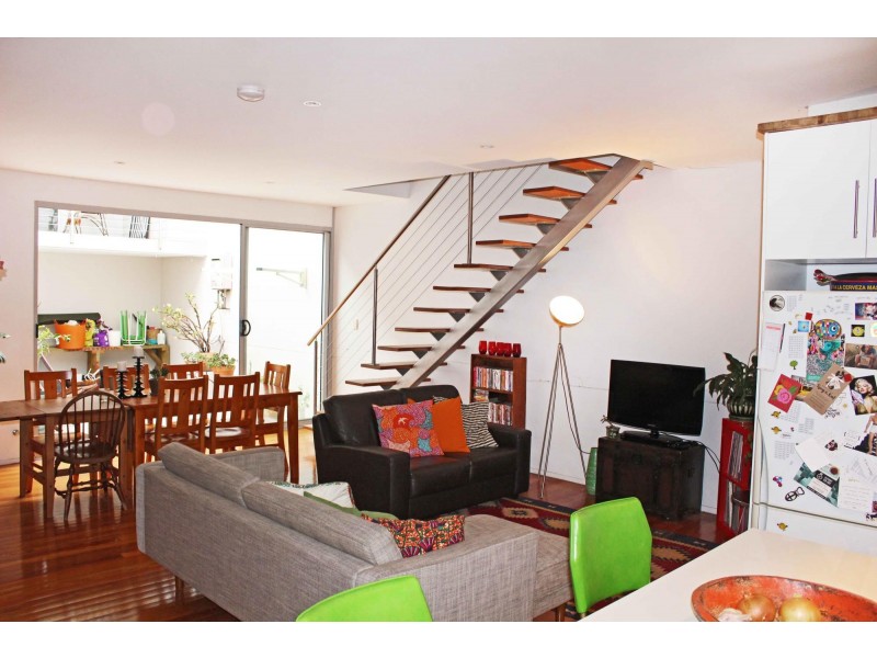 2/1 Cowper Street, Marrickville NSW 2204