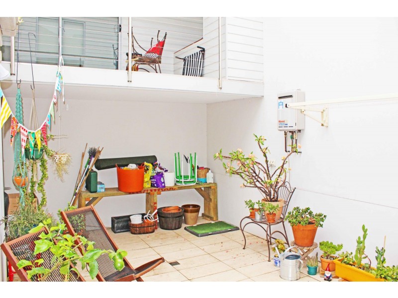 2/1 Cowper Street, Marrickville NSW 2204