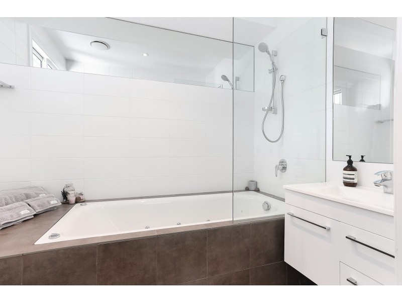 26 Metropolitan Road, Enmore NSW 2042