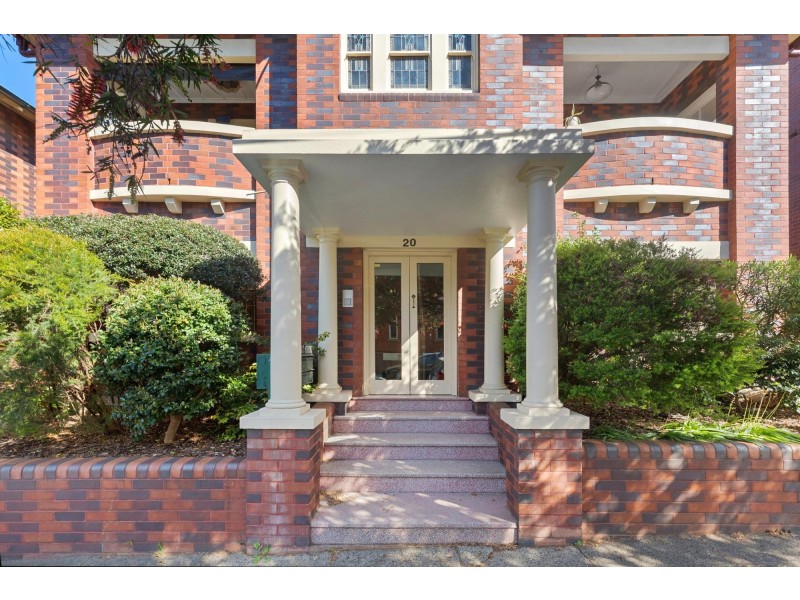 2/20 Holt Street, Stanmore NSW 2048